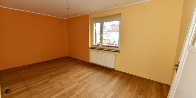 Büro im Erdgeschoss