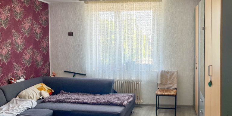 geräumiges Schlafzimmer