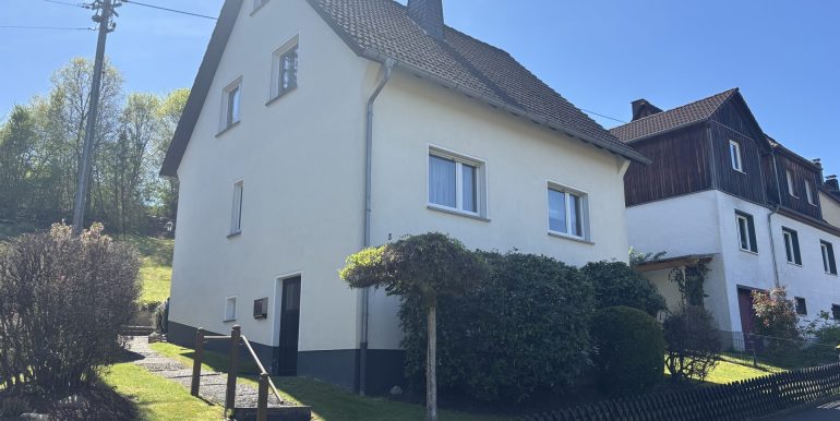 Straßenansicht