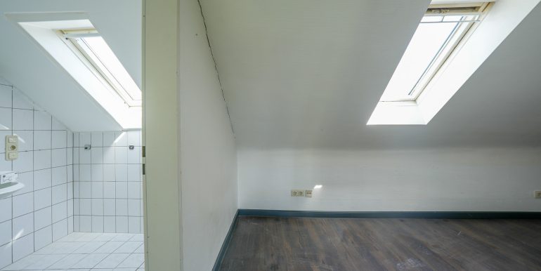 Räumlichkeit 9