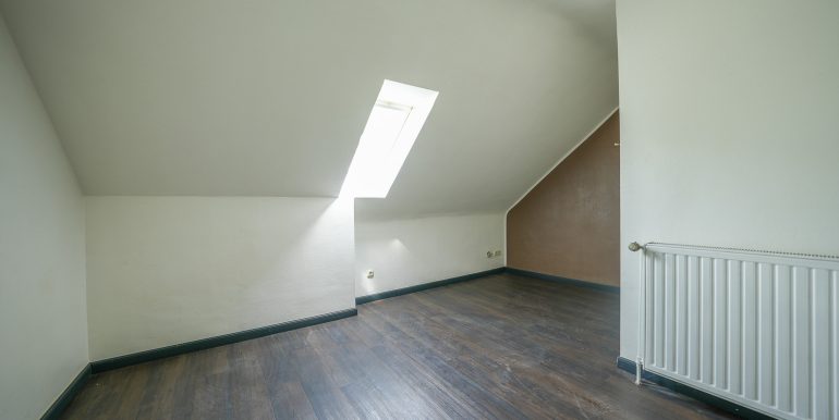 Räumlichkeit 9