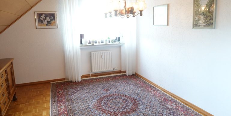 Der angrenzende Essbereich