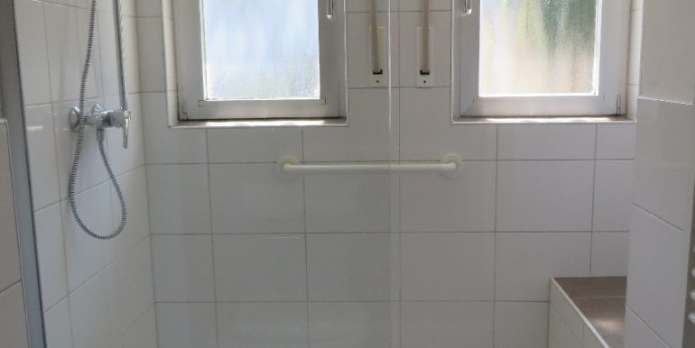Bad mit Walk-In-Dusche