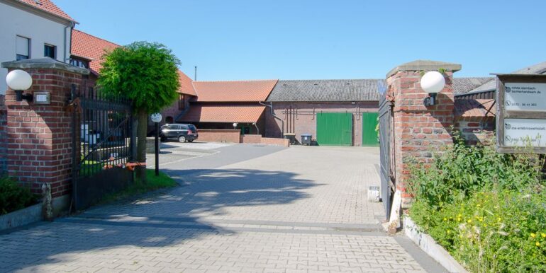 Zufahrt
