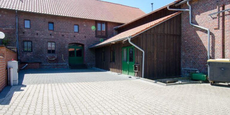 Zugang Halle