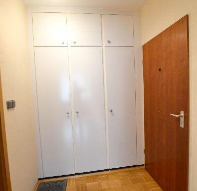 Diele mit Einbauschrank