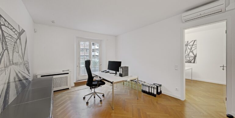 Einzelbüro mit Dachterrasse