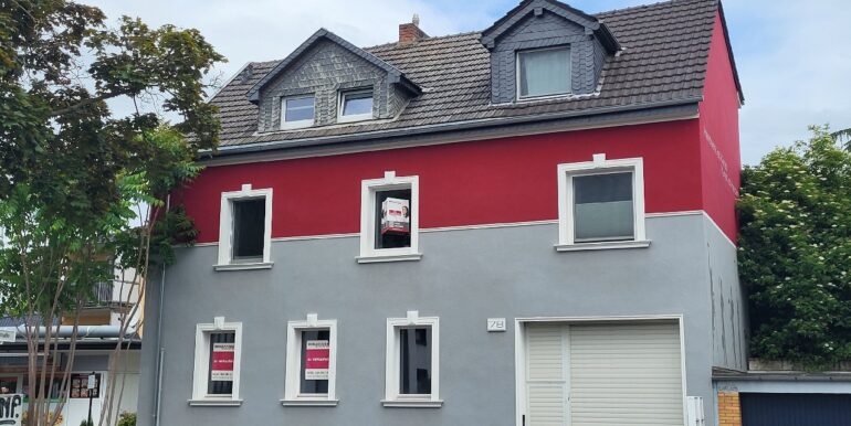 Straßenansicht