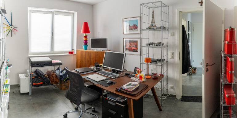 Arbeitszimmer