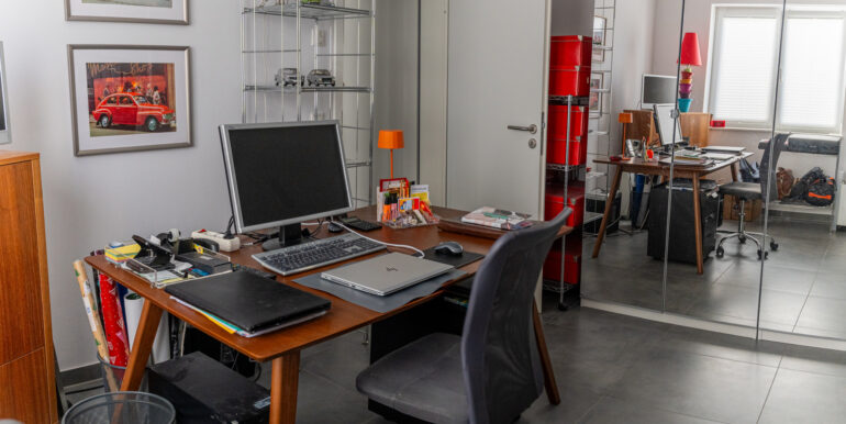 Arbeitszimmer