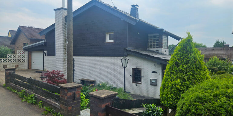 Straßenansicht