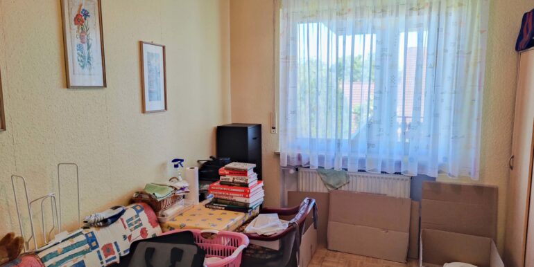 Büro EG