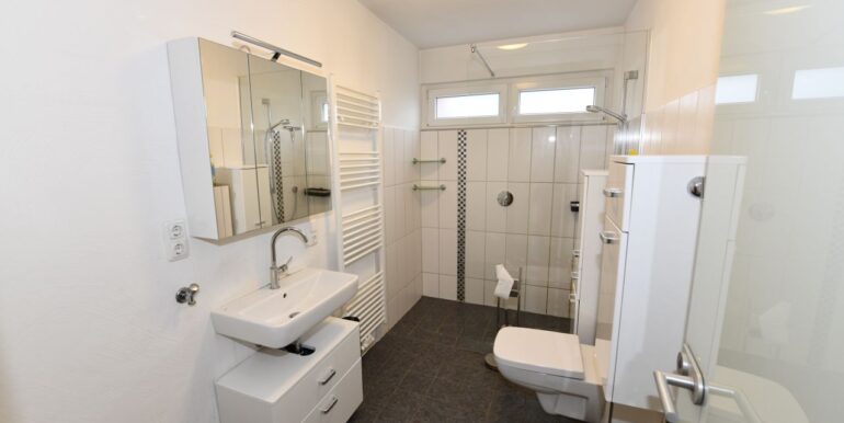 Badezimmer im Erdgeschoss