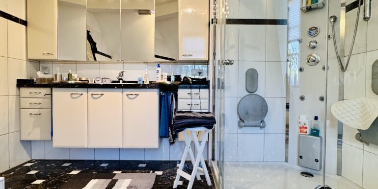 Bad ensuite Dachgeschoss