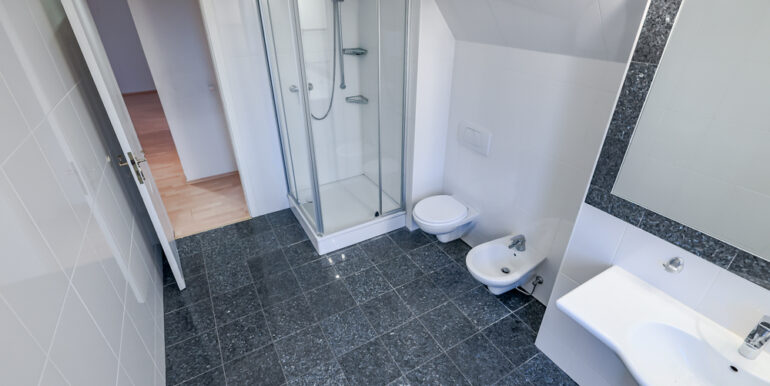 Badezimmer 1 OG