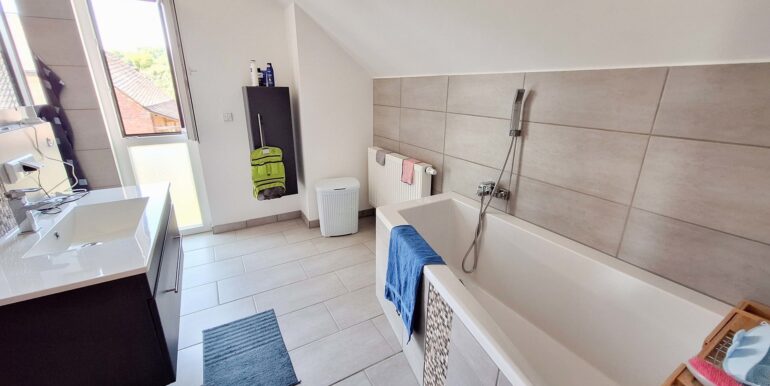 Badezimmer OG