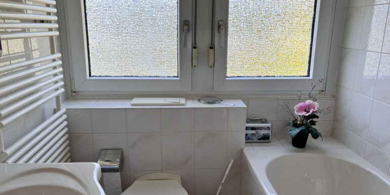 Bad im Dachgeschoss