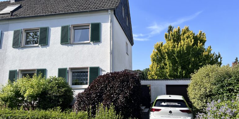 Straßenansicht