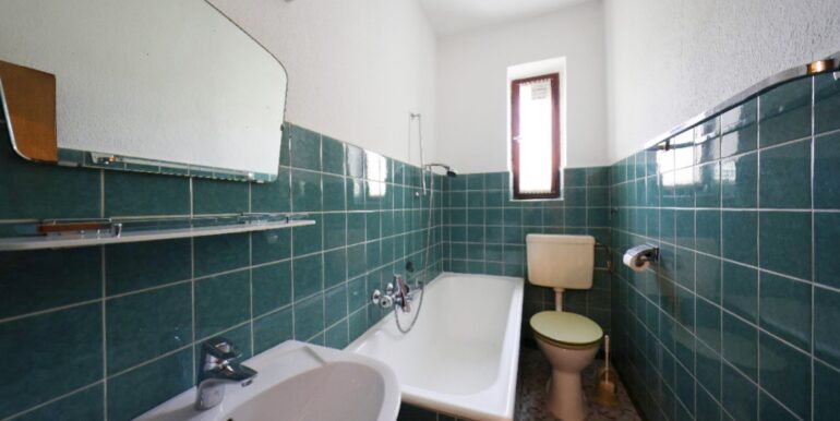 Wannenbad im Obergeschoss
