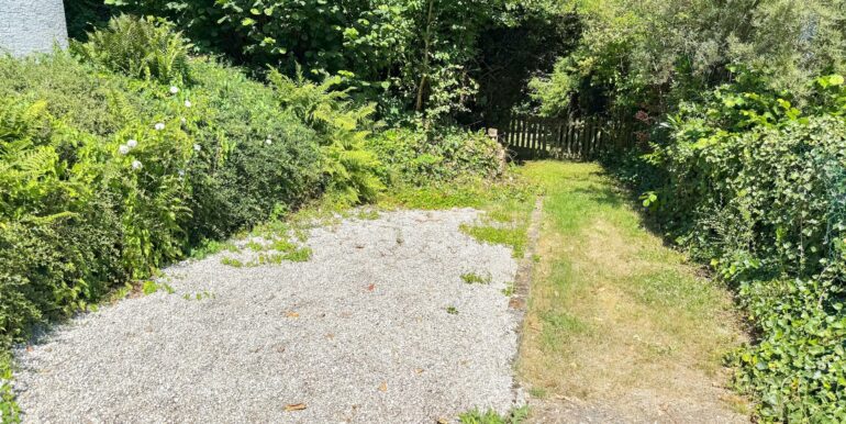 Stellplatz oder Zufahrt für weiteren Bauplatz