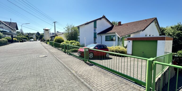 Straßenansicht