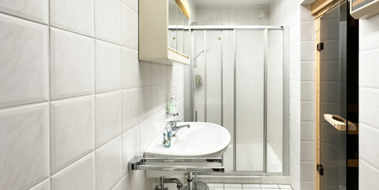 Bad mit Sauna KG Nr. 7a