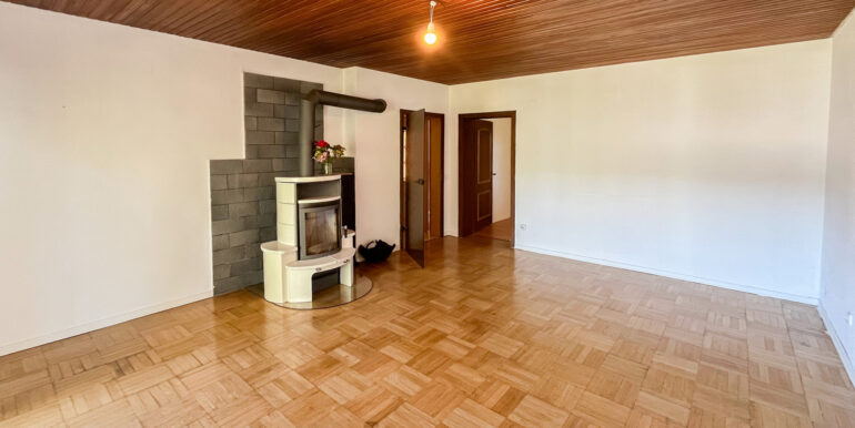 Wohn/-Esszimmer