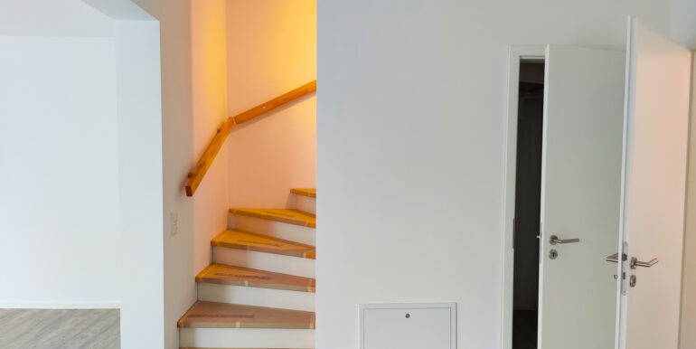 Treppe mit AR EG Musterhaus