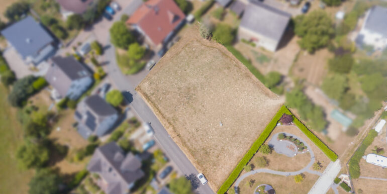 Grundstück