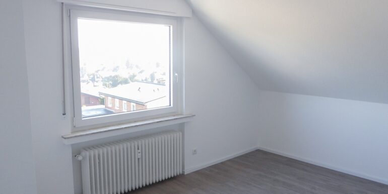 Kinder-/ oder Arbeitszimmer 1
