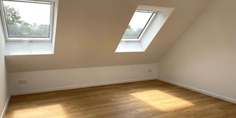 Schlafzimmer Spitzboden 2