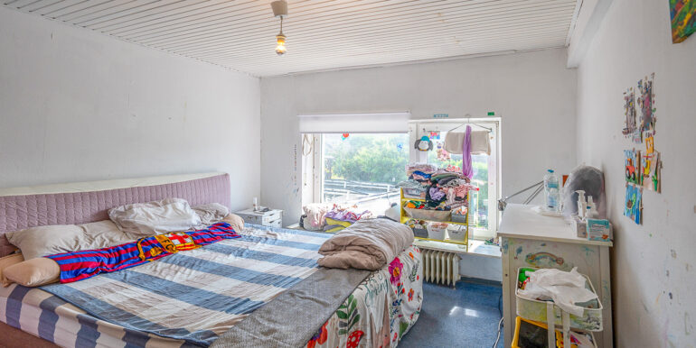 8 Schlafzimmer