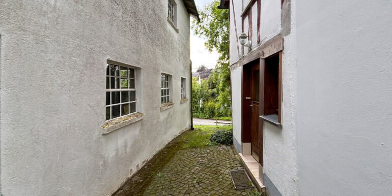 Eingang Altbau