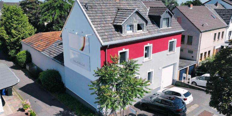 Straßenansicht