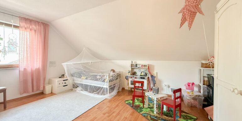 DG Kinderzimmer (1)