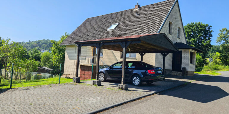 Straßenansicht