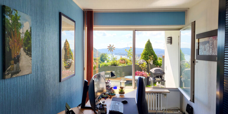 Arbeitszimmer