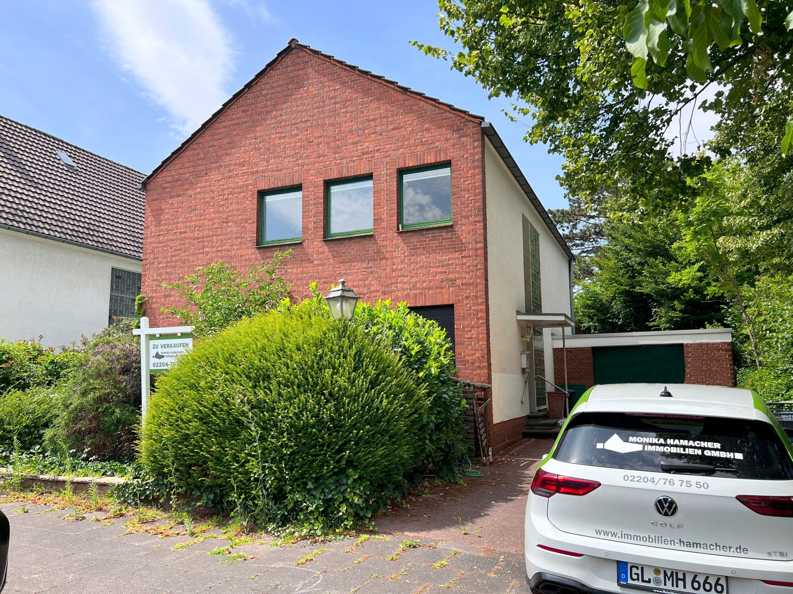 Großes Einfamilienhaus mit Potenzial wartet auf Modernisierung