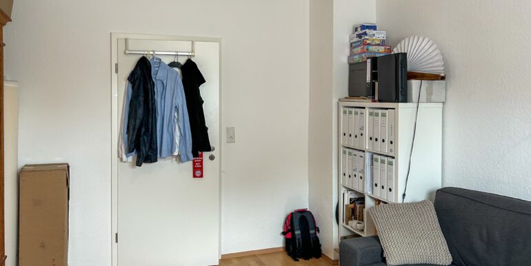 helles Kinder-/Arbeitszimmer