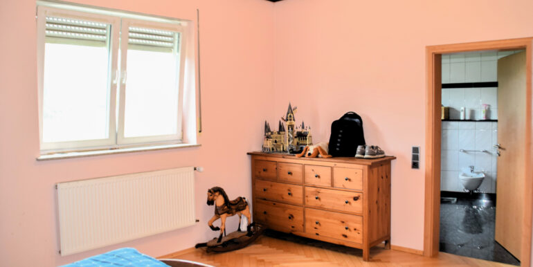 Schlafzimmer OG