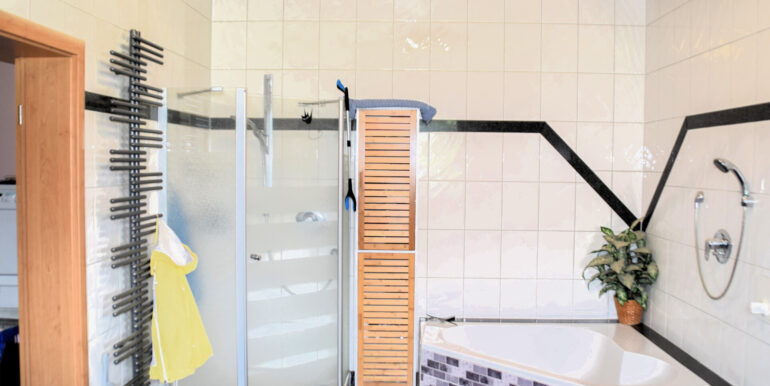 Badezimmer OG