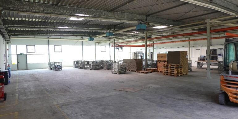 Werkhalle Foto 2