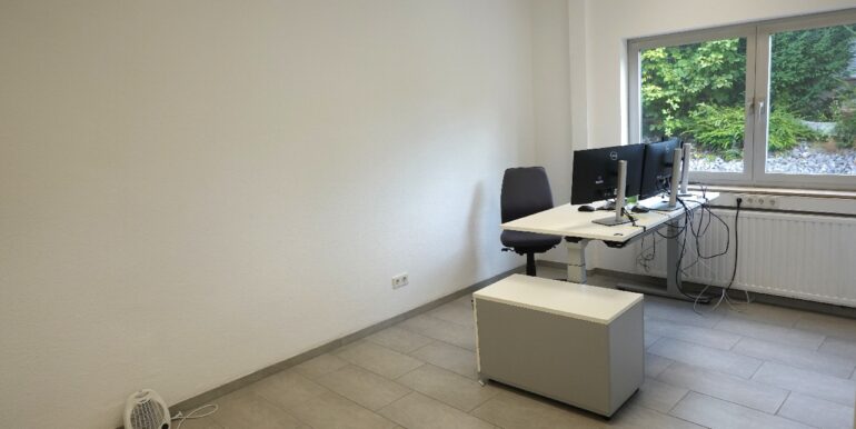 Büro 1