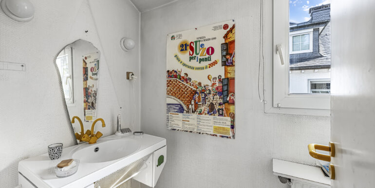 Separates WC Dachgeschoss