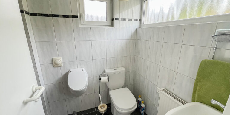 Gäste-WC EG