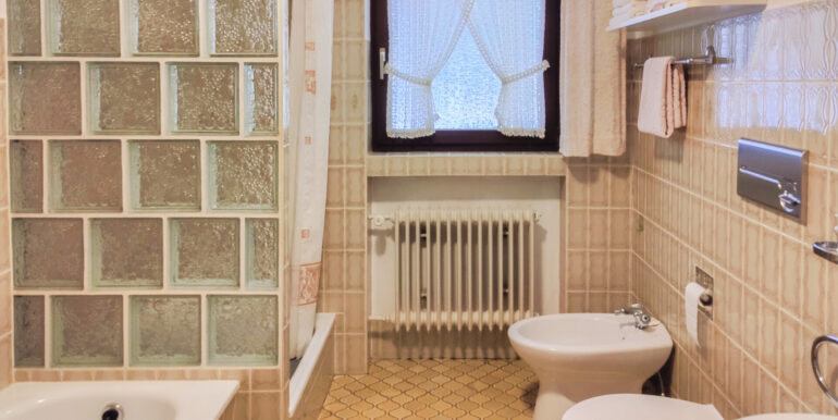 Badezimmer EG