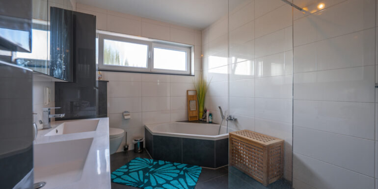 Badezimmer OG