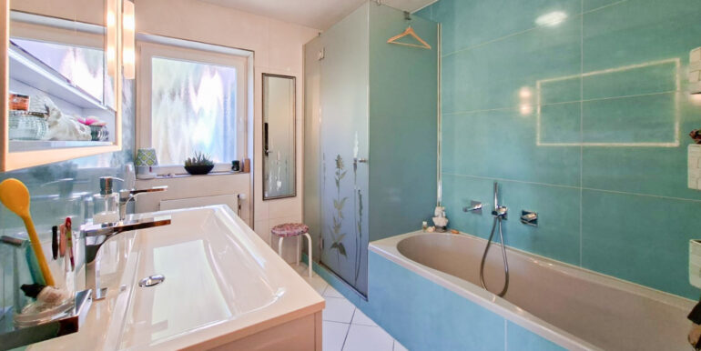 Badezimmer EG