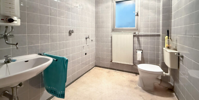 WC Laden EG