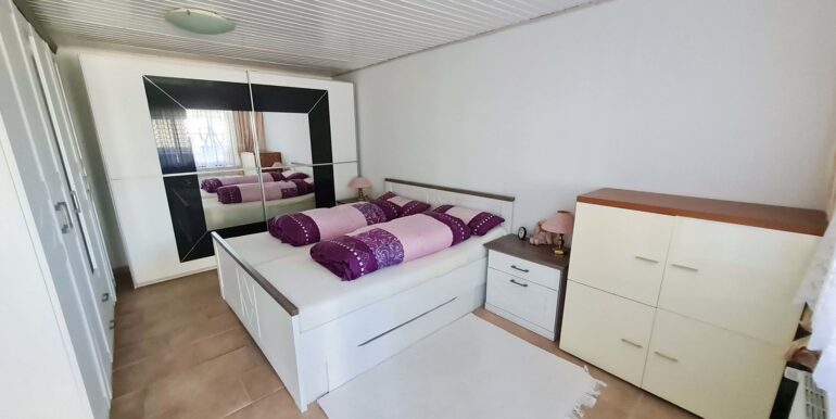 Schlafzimmer UG